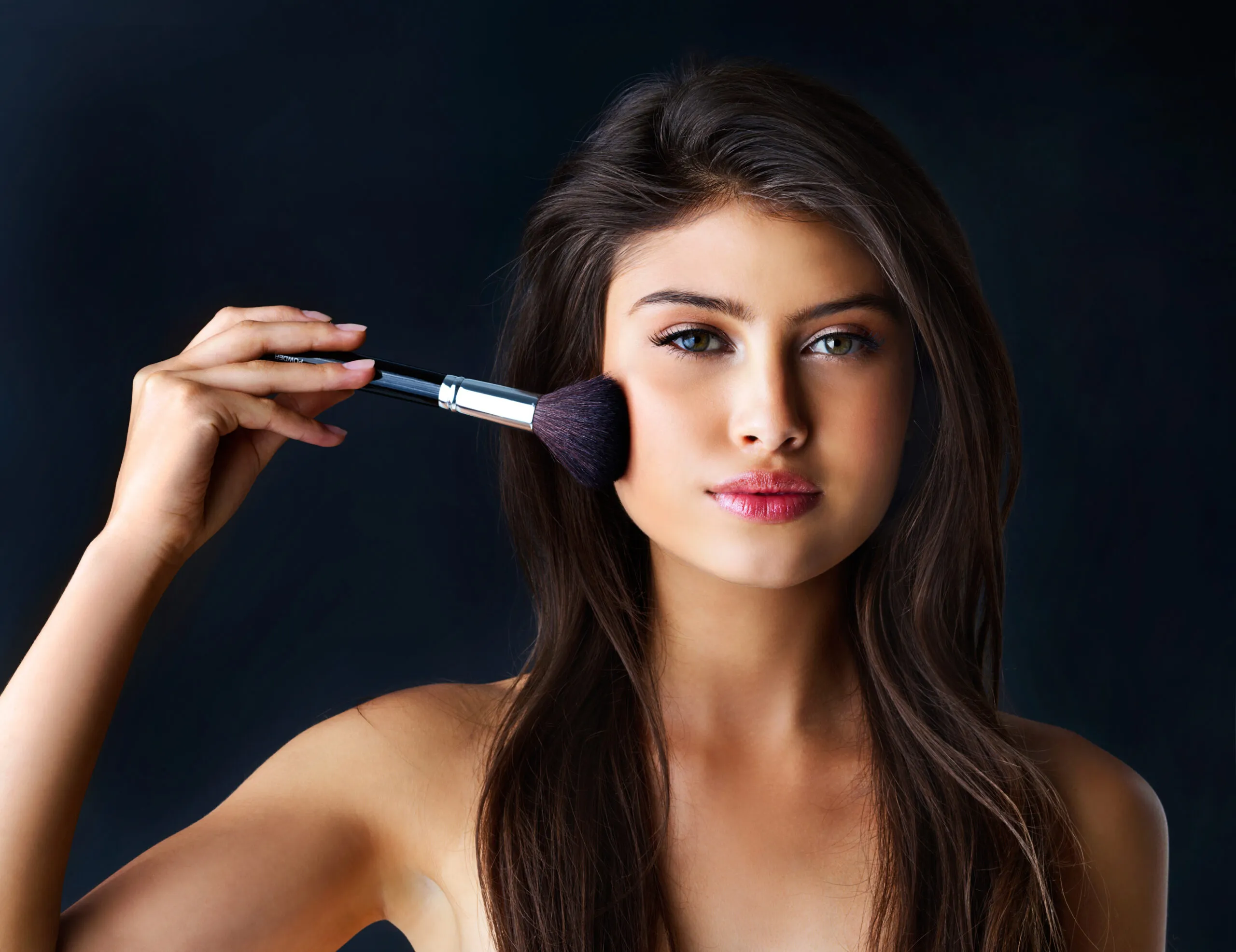 The Importance of Makeup in Modern Fashion and Daily Life