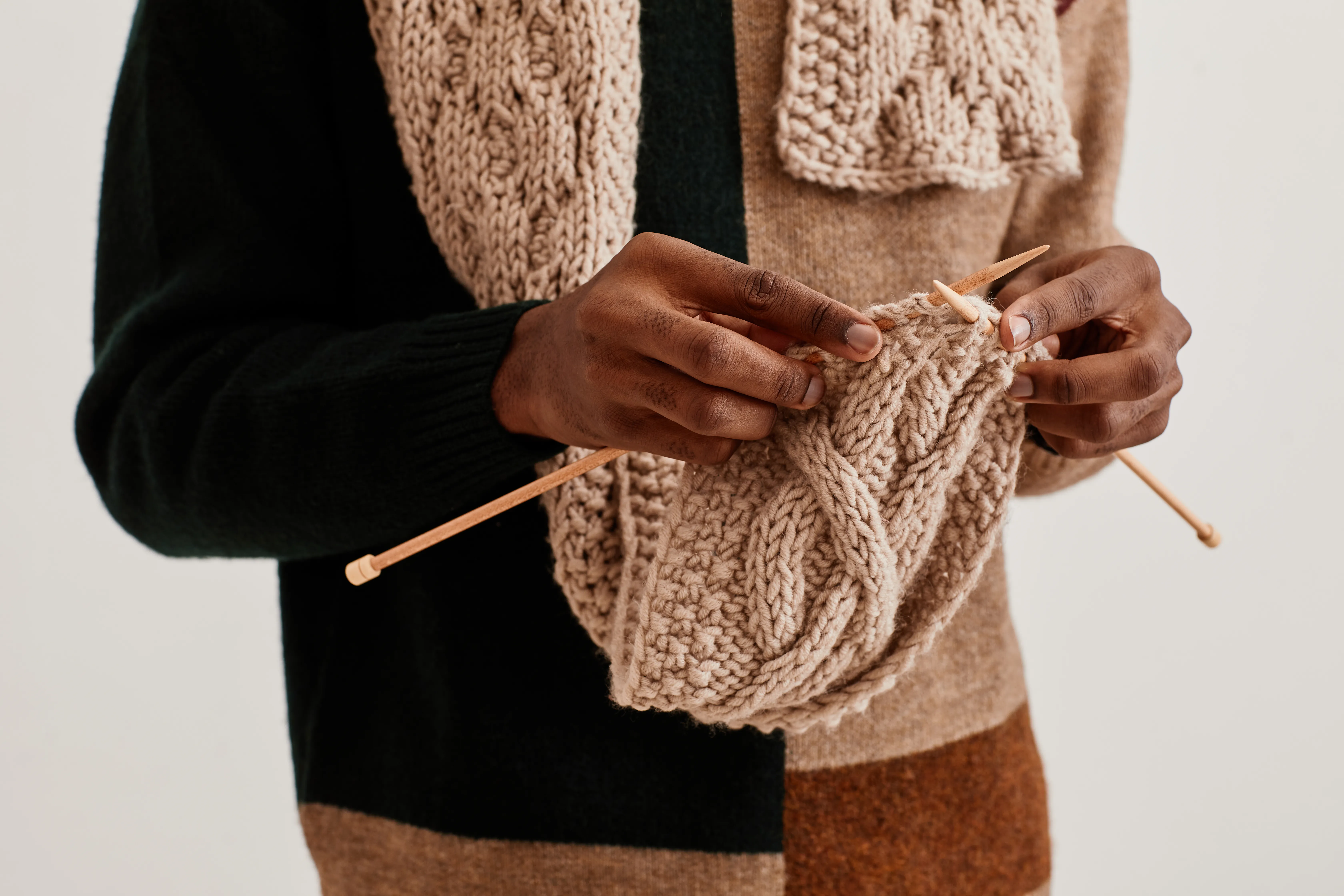 DIY Fashion: Knit a Stylish Muffler in 10 Days