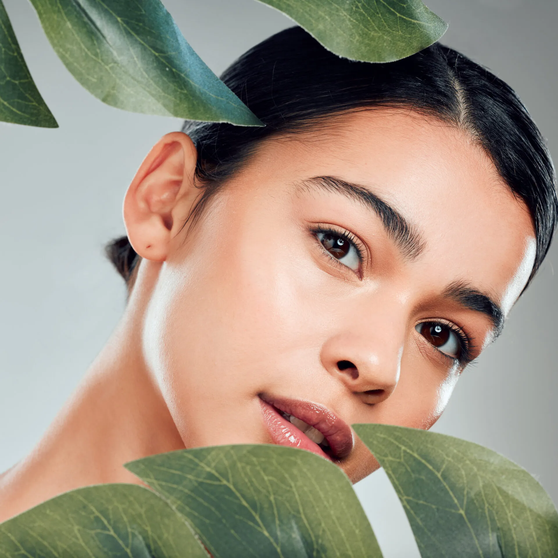 Seasonal Skincare Tips to Keep you Skin Glowing in 2022